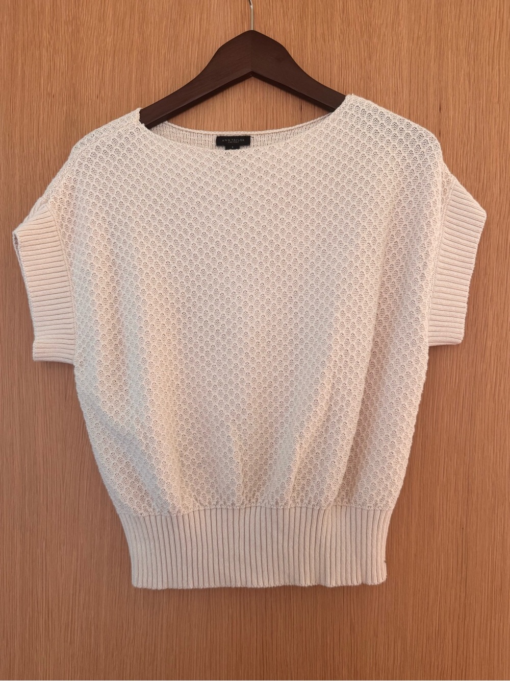 Ann Taylor Cream Short Sleeve Textured Knit Sweater